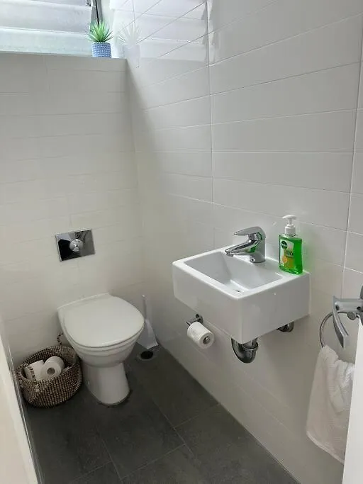 Noosa Apartment With Stunning Views Unlimited Wifi